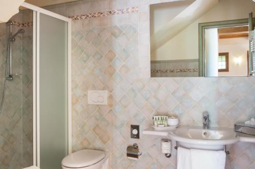 Two-Bedroom Apartment with Garden image 6