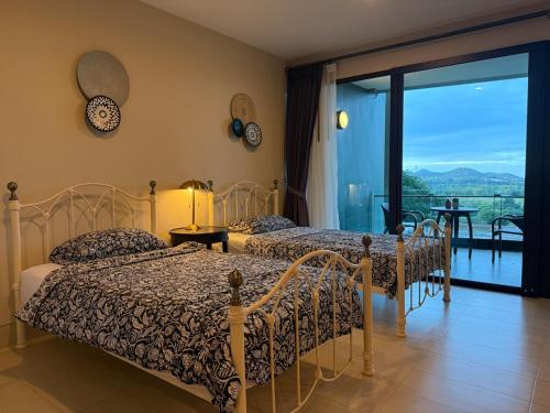 . Khaoyai Mountain View Apartments