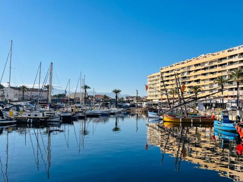 Appartement T3 au Port de Saint-Cyprien avec Terrasse et Climatisation - FR-1-309-483 - image 5