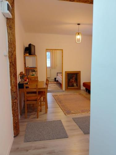Happy Place Apartment – khách sạn tại Lupeni