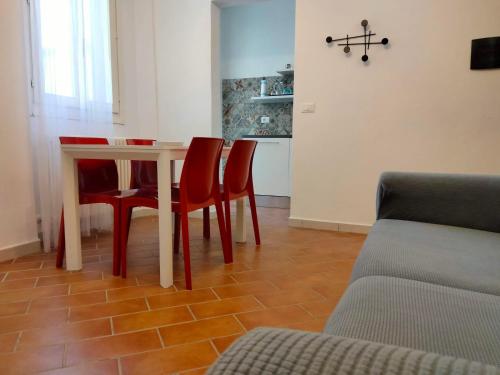 Casa del 131 - centrale con giardino