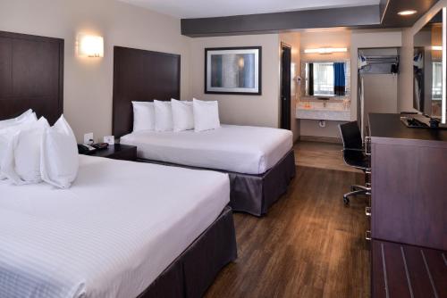 Tarzana Inn in Tarzana