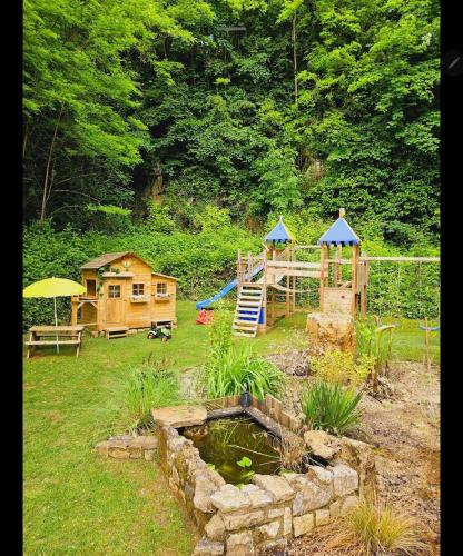 Apkārtne, Petit chalet 4 personnes bain nordique in Conflandey