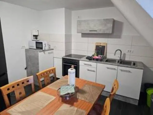 Schöne Vollausgestattete Monteurs- Gästewohnung in der Gartenstadt Leuna und nähe Geiseltalsee 2407 in Leuna, Deutschland