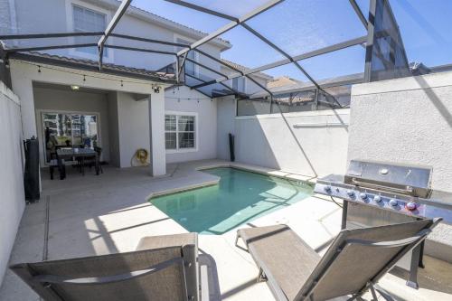 Townhome 4Q c/ Piscina Privativa – Storey Lake – khách sạn tại Hunters Creek