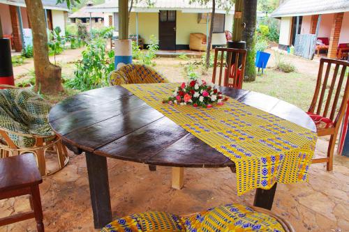 Restoran, SALEM Eco-Lodge & Guesthouse in Mbale