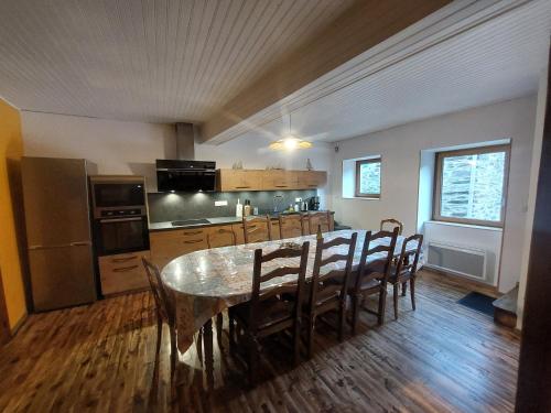 Au petit hameau Cabrespine gîte à louer Trassanel