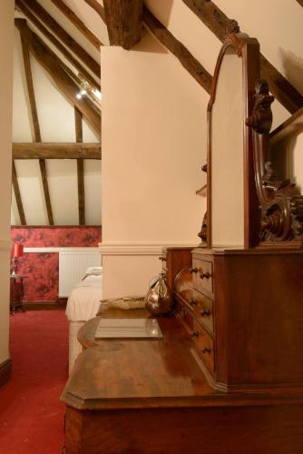 Mortimers Cross Guest House in Aymestrey