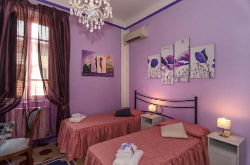 Standard Double Room image 5