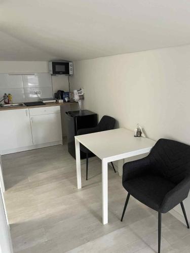 kuhinja, Jázmin apartman (Jazmin apartman) in Kartal