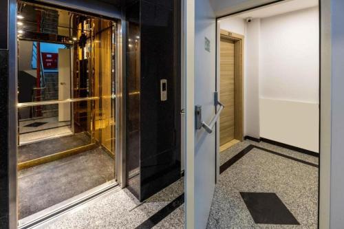 5 min Walk to Taksim Square & Galata sleeps 4 - image 5