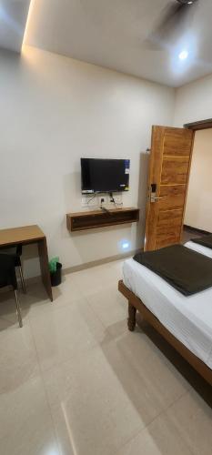 SRI KRISHNA LODGE – Hosur, MO