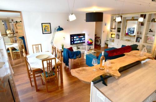 Appartement spacieux entre Parc et Tramway