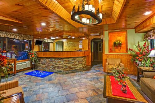 Lobby, Baymont by Wyndham Gatlinburg On The River in Gatlinburg (TN)