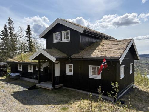 Modernized Log Cabin With Views Of The Mountains