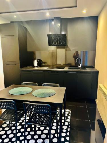 Różana City Apartaments (Rozana City Apartaments) in Кутно