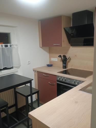 virtuve, Appartment Holli- kleine, modern renovierte Altbauwohnung in Dornhan