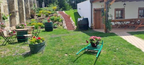 . Comenius Moravus vinařský dvůr