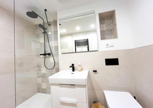 PATAMA Karli Suite - Zentrales City-Feeling nahe Südvorstadt, Uniklinik, Zoo mit Balkon und WLAN kostenlos, Leipzig (photo 7)