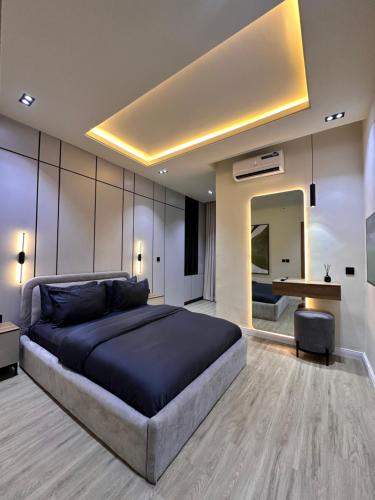 CARTIER 2 Bedroom maisonette - image 5