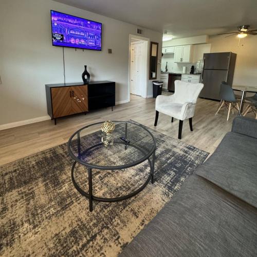 1 DT Dallas l FIFA WORLD CUP READY l 5 Min from Love Field in Ист-Даллас