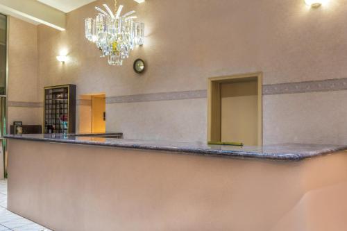 Előcsarnok, Howard Johnson by Wyndham Phoenix Airport/Downtown Area in Sky Harbor nemzetközi repülőtér