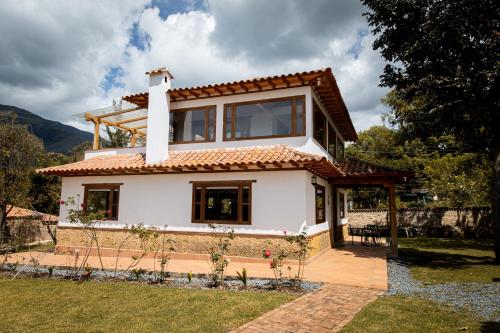 Casa de campo inmersa en belleza natural-Estancia Nirvana