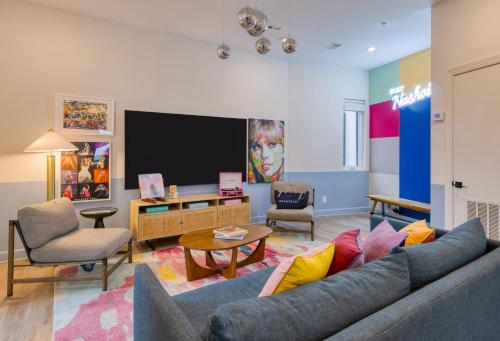 The Conway by AvantStay – khách sạn tại Germantown