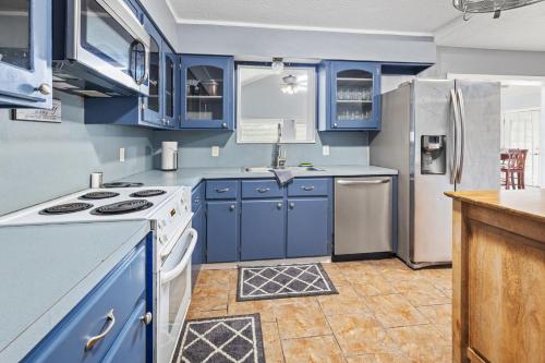 4 Bedroom Home in Sulphur La in Carlyss (LA)