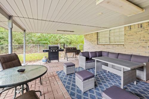 4 Bedroom Home in Sulphur La in Carlyss (LA)