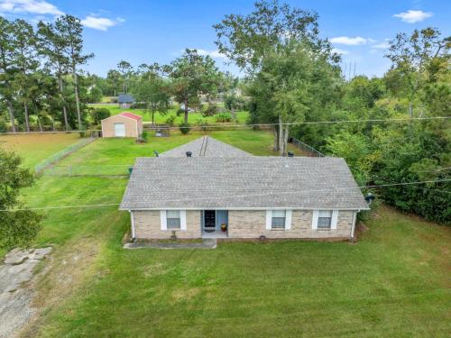 4 Bedroom Home in Sulphur La in Carlyss (LA)