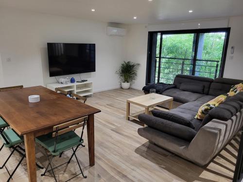 Appartement de 115M2 à Agay, proche de la mer – khách sạn tại Sainte-Guitte
