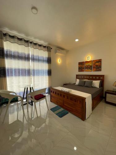 Kandy Villa Grey