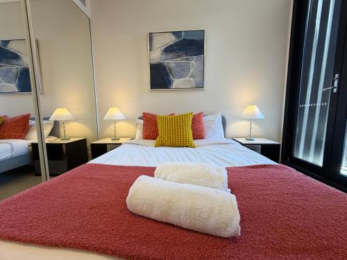 Bright Stylish 2B2B Apartment in Leichhardt in Leichhardt