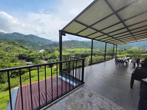 FINCA DE RECREO y DESCANSO in Andes