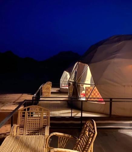 Desert Star of Wadi Rum in 람