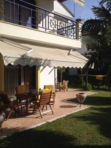 Summer House Skala Fourkas gîte à louer Foúrka