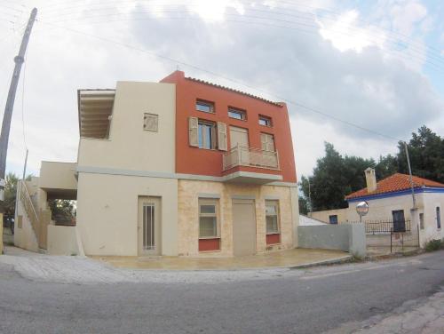 Arapakis Apartment