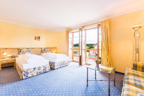 奧特沃特蘭德加斯特霍夫酒店 (Hotel und Landgasthof Altwirt) in 霍爾茨基興