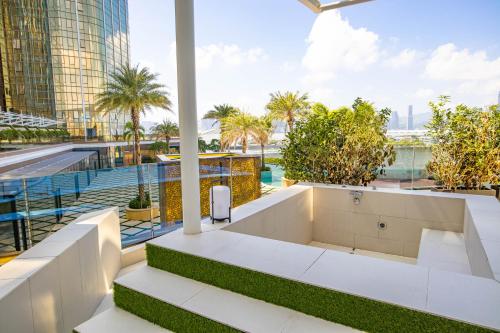 澳門YOHO金銀島酒店 (YOHO Treasure Island Hotel) near 議事亭前地