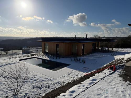 Oakstone Lodge- Gite avec Jacuzzi Piscine et Sauna gîte à louer Maisoncelle