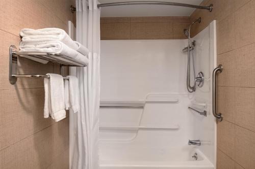 Magnuson Hotel Fishkill - image 11