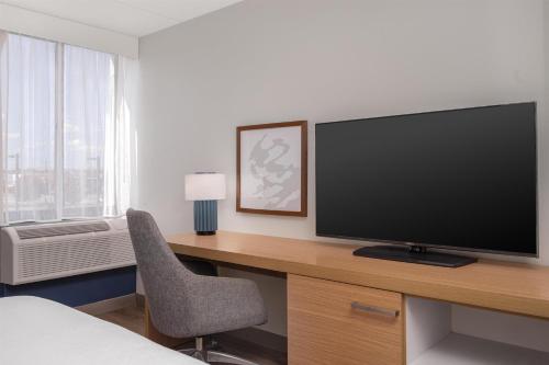 Magnuson Hotel Fishkill - image 2