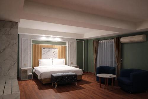 . Bidakara Bangka Bay Resort