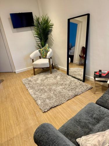 Charming 6 Bed Flat in Bedminster - Sleeps 8 – khách sạn tại Southville
