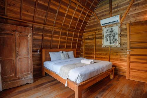 Pondok Chesia By The Loka Room Type - Double Room with Pool View