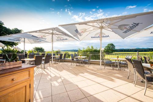 餐廳, 奧特沃特蘭德加斯特霍夫酒店 (Hotel und Landgasthof Altwirt) in 霍爾茨基興