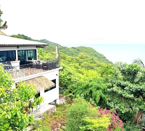 Koh Tao studios in อ่าวลึก