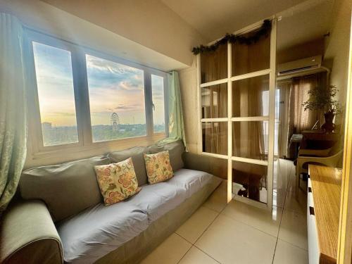 Levi & Moon's Home, Manila