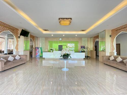 Grand Bunda Hotel Syariah Bukittinggi Powered By Archipelago in 古格班恩